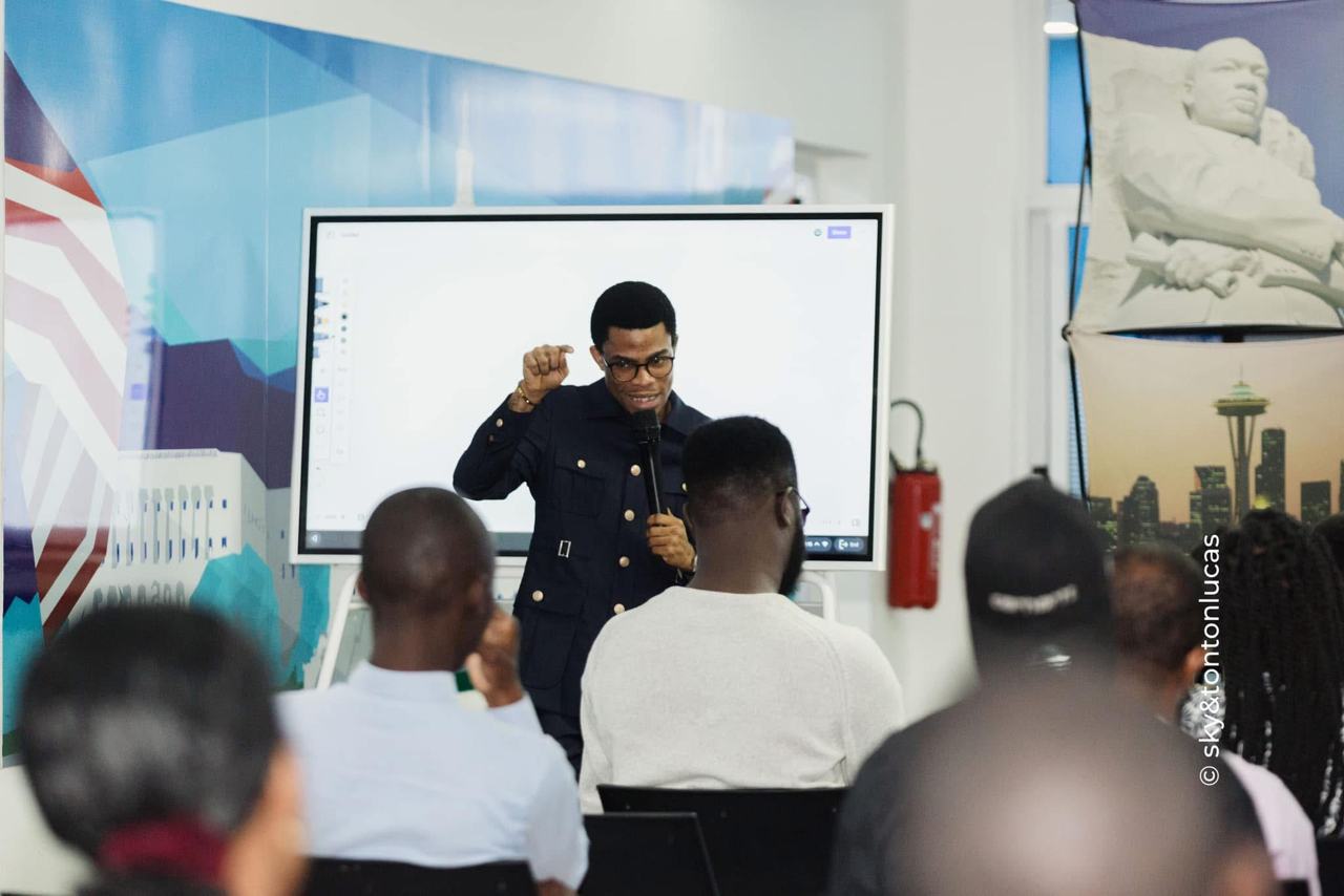 Atelier animé devant un public de jeunes professionnels